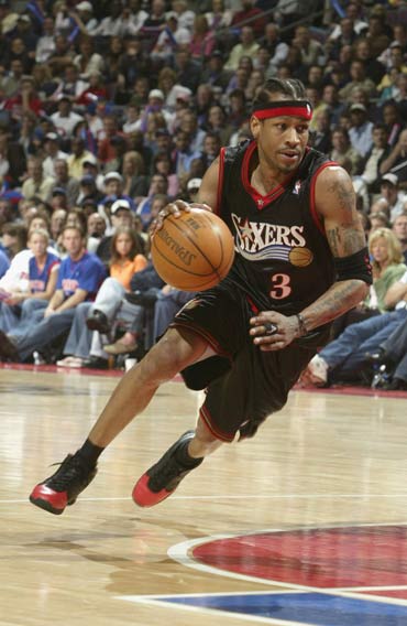 鲍威尔的自我认知：全面发展的艺术家（鲍威尔的自我观：全方位成长的艺术家）