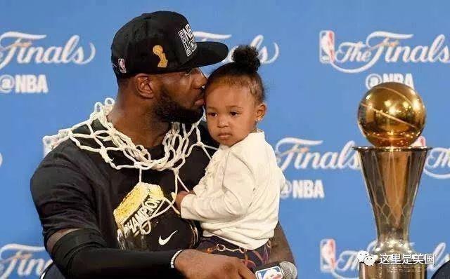 柔佛主帅：球员们在与申花的比赛中表现非常出色，我非常满意（柔佛主帅盛赞队员战申花发挥：非常满意）