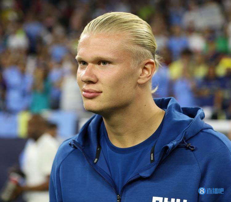 乔丹·约翰逊半场爆发，高效得分助力球队（乔丹·约翰逊半场发威，高效得分带动球队）